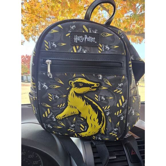 Loungefly Harry Potter Hufflepuff House of Hogwartz Badger Mini Backpack